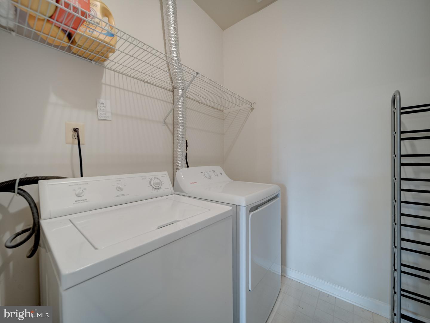 43300 MARYMOUNT TER #301, ASHBURN, Virginia 20147, 2 Bedrooms Bedrooms, ,2 BathroomsBathrooms,Residential,For sale,43300 MARYMOUNT TER #301,VALO2101298 MLS # VALO2101298