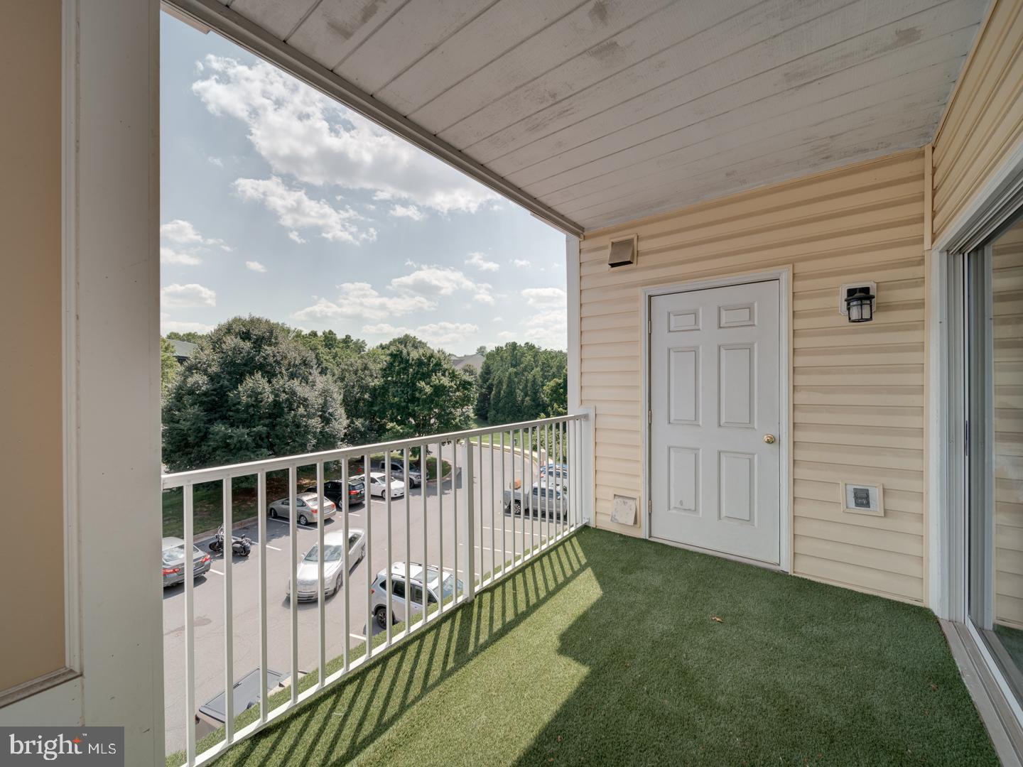 43300 MARYMOUNT TER #301, ASHBURN, Virginia 20147, 2 Bedrooms Bedrooms, ,2 BathroomsBathrooms,Residential,For sale,43300 MARYMOUNT TER #301,VALO2101298 MLS # VALO2101298