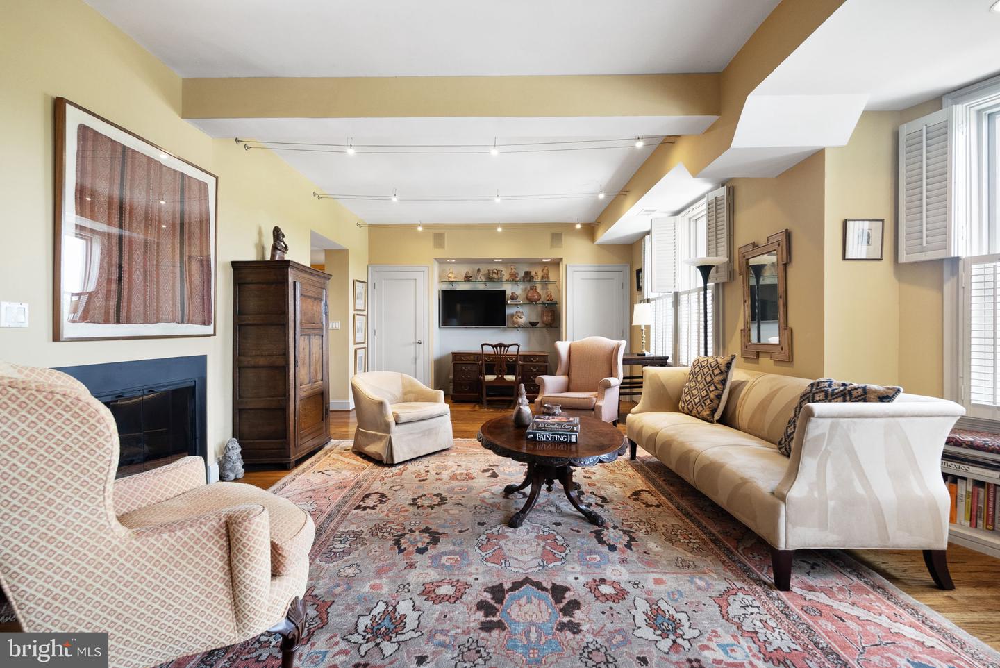 2230 CALIFORNIA ST NW #5CW, WASHINGTON, District Of Columbia 20008, 2 Bedrooms Bedrooms, ,2 BathroomsBathrooms,Residential,For sale,2230 CALIFORNIA ST NW #5CW,DCDC2209186 MLS # DCDC2209186