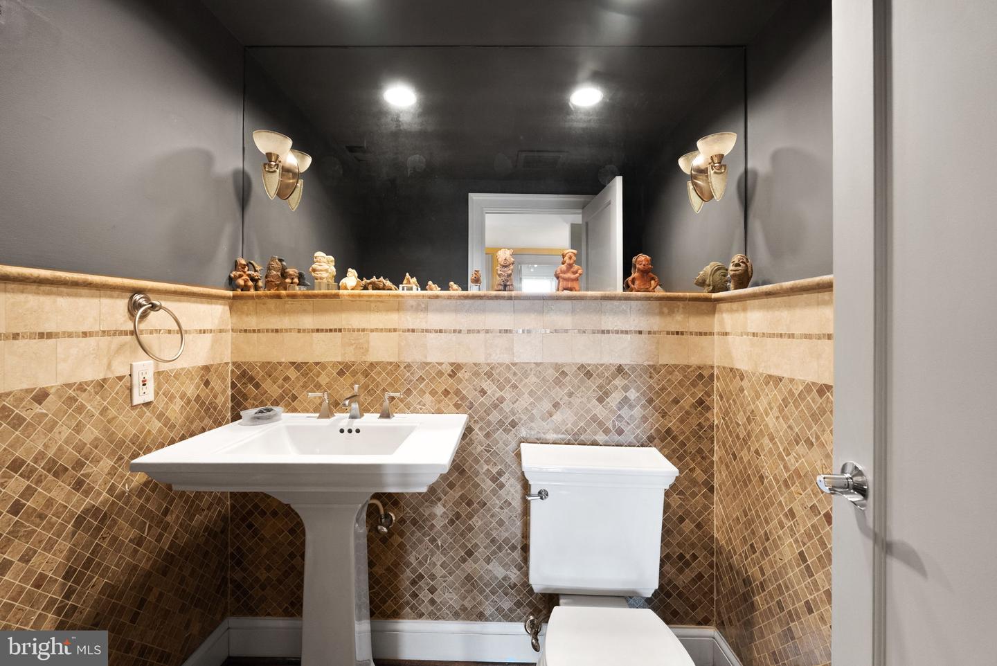 2230 CALIFORNIA ST NW #5CW, WASHINGTON, District Of Columbia 20008, 2 Bedrooms Bedrooms, ,2 BathroomsBathrooms,Residential,For sale,2230 CALIFORNIA ST NW #5CW,DCDC2209186 MLS # DCDC2209186