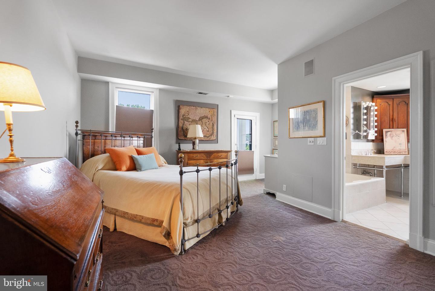 2230 CALIFORNIA ST NW #5CW, WASHINGTON, District Of Columbia 20008, 2 Bedrooms Bedrooms, ,2 BathroomsBathrooms,Residential,For sale,2230 CALIFORNIA ST NW #5CW,DCDC2209186 MLS # DCDC2209186
