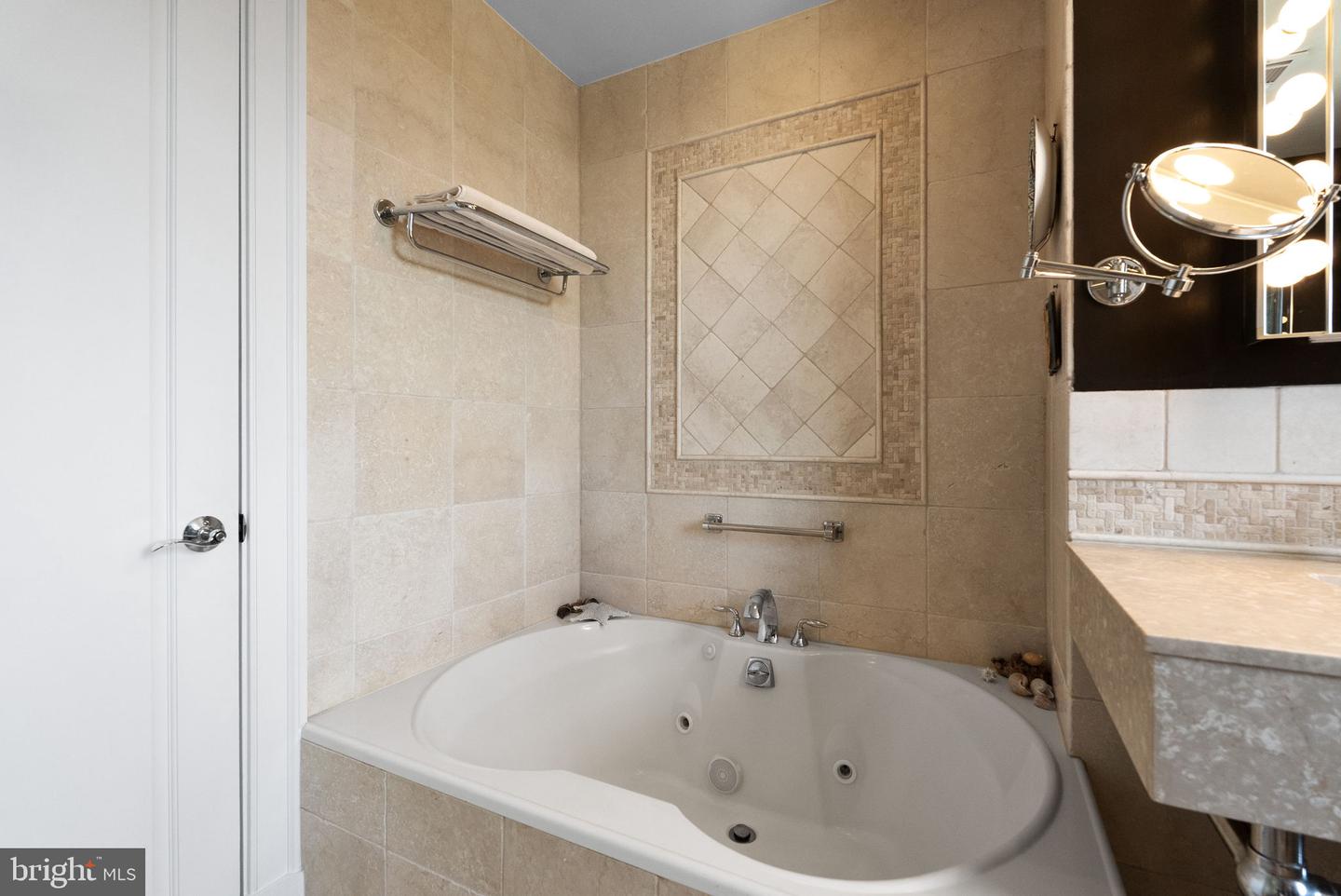 2230 CALIFORNIA ST NW #5CW, WASHINGTON, District Of Columbia 20008, 2 Bedrooms Bedrooms, ,2 BathroomsBathrooms,Residential,For sale,2230 CALIFORNIA ST NW #5CW,DCDC2209186 MLS # DCDC2209186