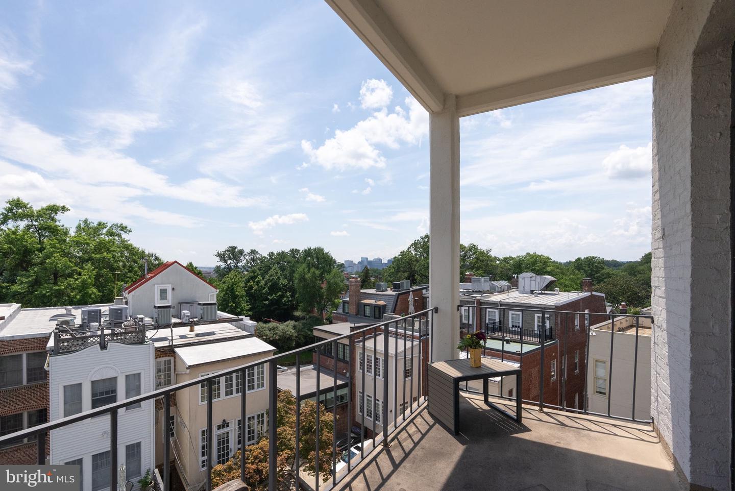 2230 CALIFORNIA ST NW #5CW, WASHINGTON, District Of Columbia 20008, 2 Bedrooms Bedrooms, ,2 BathroomsBathrooms,Residential,For sale,2230 CALIFORNIA ST NW #5CW,DCDC2209186 MLS # DCDC2209186