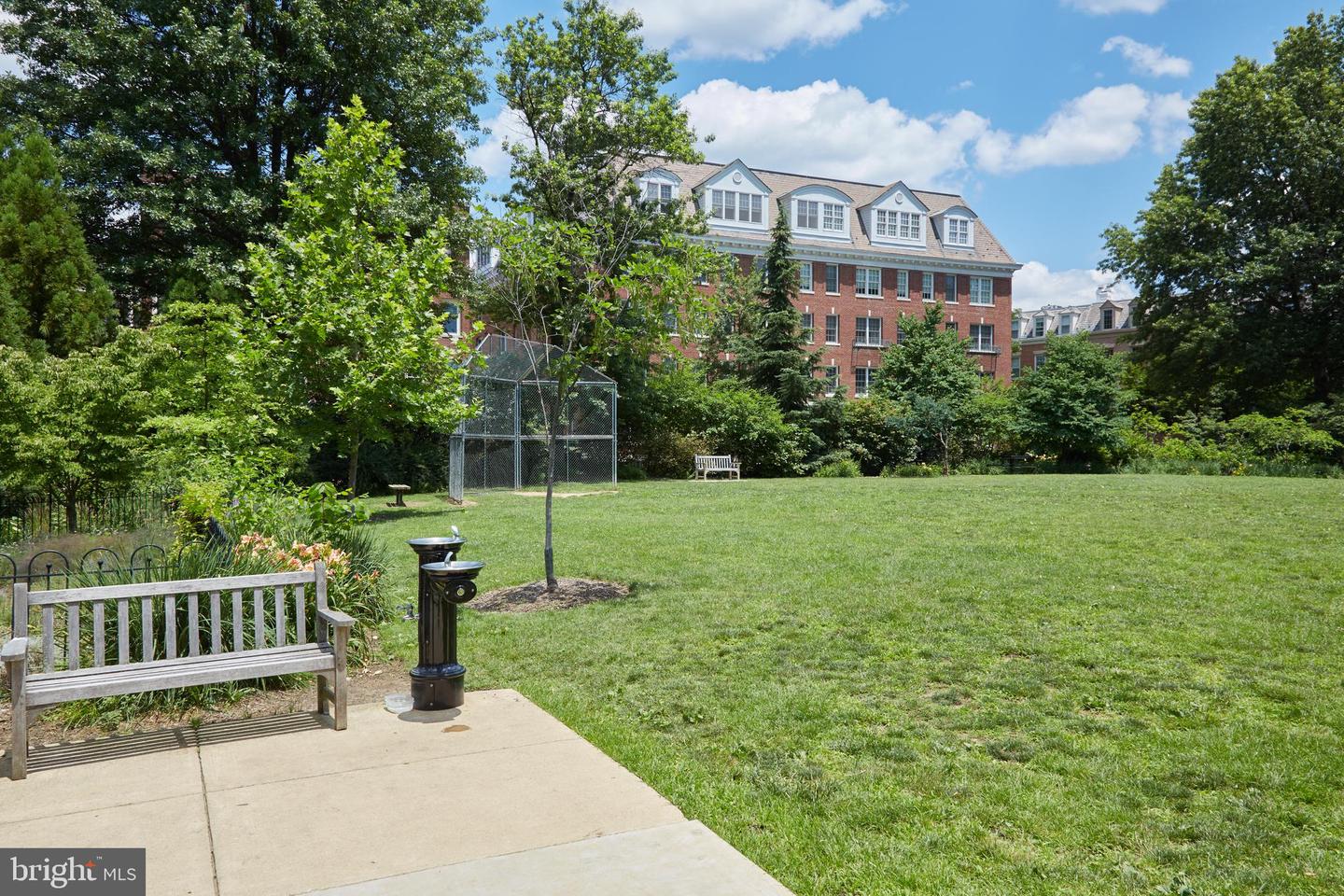 2230 CALIFORNIA ST NW #5CW, WASHINGTON, District Of Columbia 20008, 2 Bedrooms Bedrooms, ,2 BathroomsBathrooms,Residential,For sale,2230 CALIFORNIA ST NW #5CW,DCDC2209186 MLS # DCDC2209186