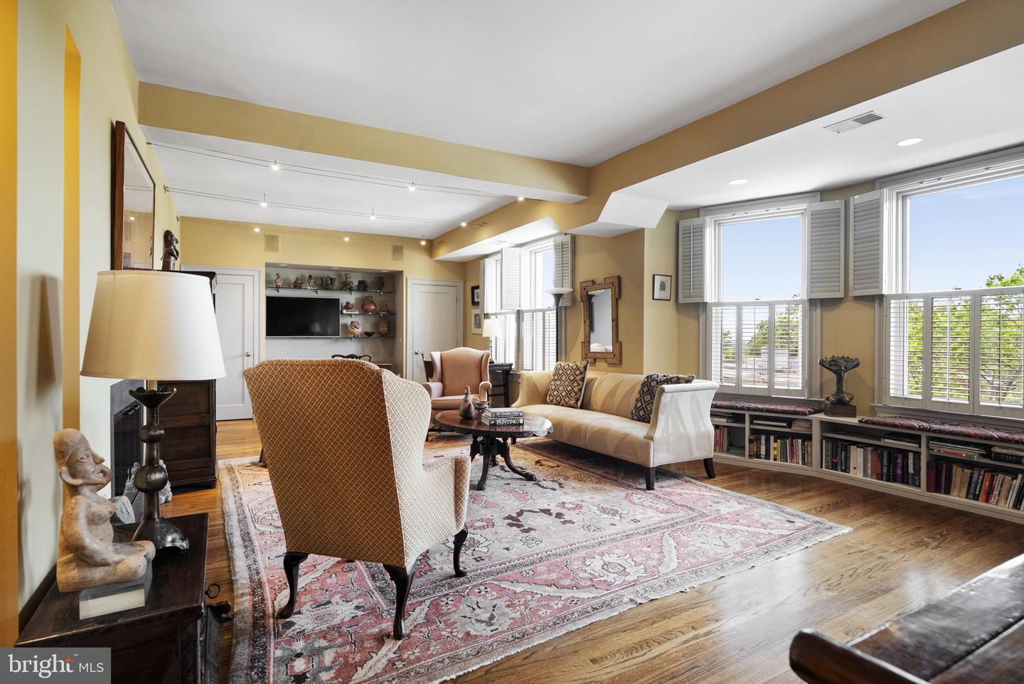 2230 CALIFORNIA ST NW #5CW, WASHINGTON, District Of Columbia 20008, 2 Bedrooms Bedrooms, ,2 BathroomsBathrooms,Residential,For sale,2230 CALIFORNIA ST NW #5CW,DCDC2209186 MLS # DCDC2209186