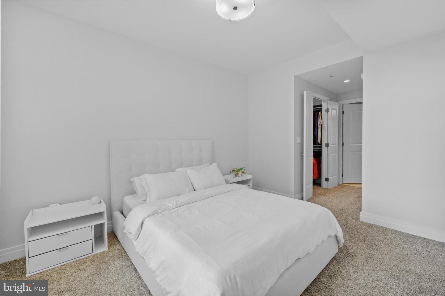 8220 CRESTWOOD HEIGHTS DR #618, MCLEAN, Virginia 22102, 1 Bedroom Bedrooms, ,1 BathroomBathrooms,Residential,For sale,8220 CRESTWOOD HEIGHTS DR #618,VAFX2253720 MLS # VAFX2253720