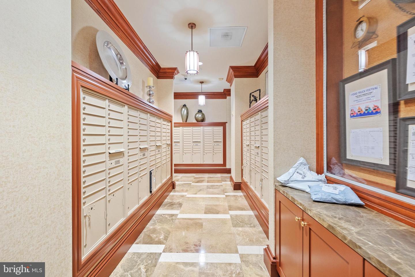 8220 CRESTWOOD HEIGHTS DR #618, MCLEAN, Virginia 22102, 1 Bedroom Bedrooms, ,1 BathroomBathrooms,Residential,For sale,8220 CRESTWOOD HEIGHTS DR #618,VAFX2253720 MLS # VAFX2253720