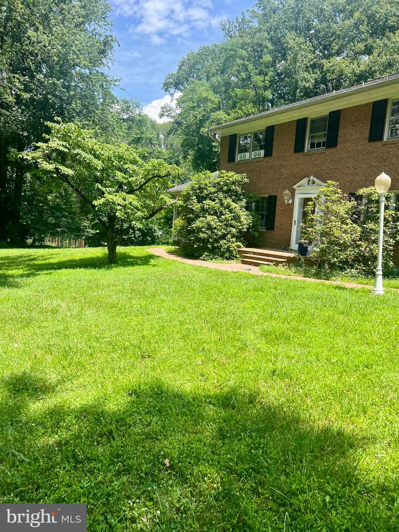 2621 HUNTER MILL RD, OAKTON, Virginia 22124, 4 Bedrooms Bedrooms, ,2 BathroomsBathrooms,Residential,For sale,2621 HUNTER MILL RD,VAFX2253778 MLS # VAFX2253778