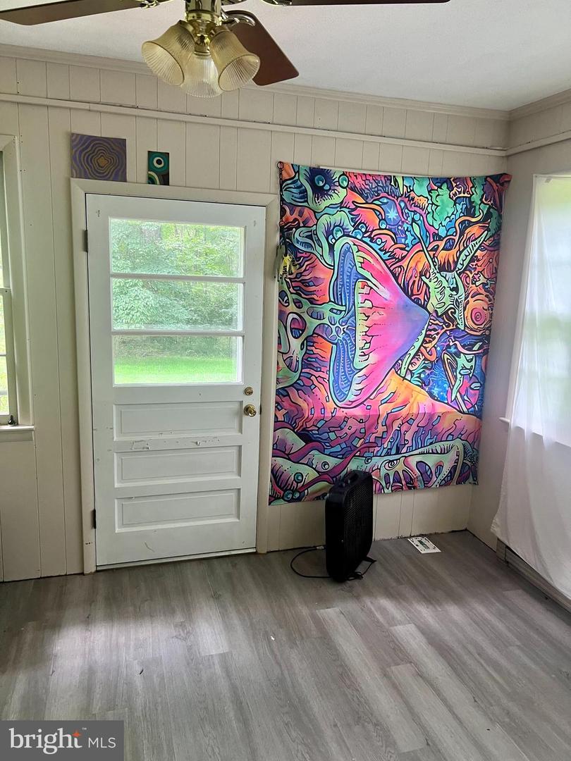 2621 HUNTER MILL RD, OAKTON, Virginia 22124, 4 Bedrooms Bedrooms, ,2 BathroomsBathrooms,Residential,For sale,2621 HUNTER MILL RD,VAFX2253778 MLS # VAFX2253778