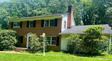 2621 HUNTER MILL RD, OAKTON, Virginia 22124, 4 Bedrooms Bedrooms, ,2 BathroomsBathrooms,Residential,For sale,2621 HUNTER MILL RD,VAFX2253778 MLS # VAFX2253778