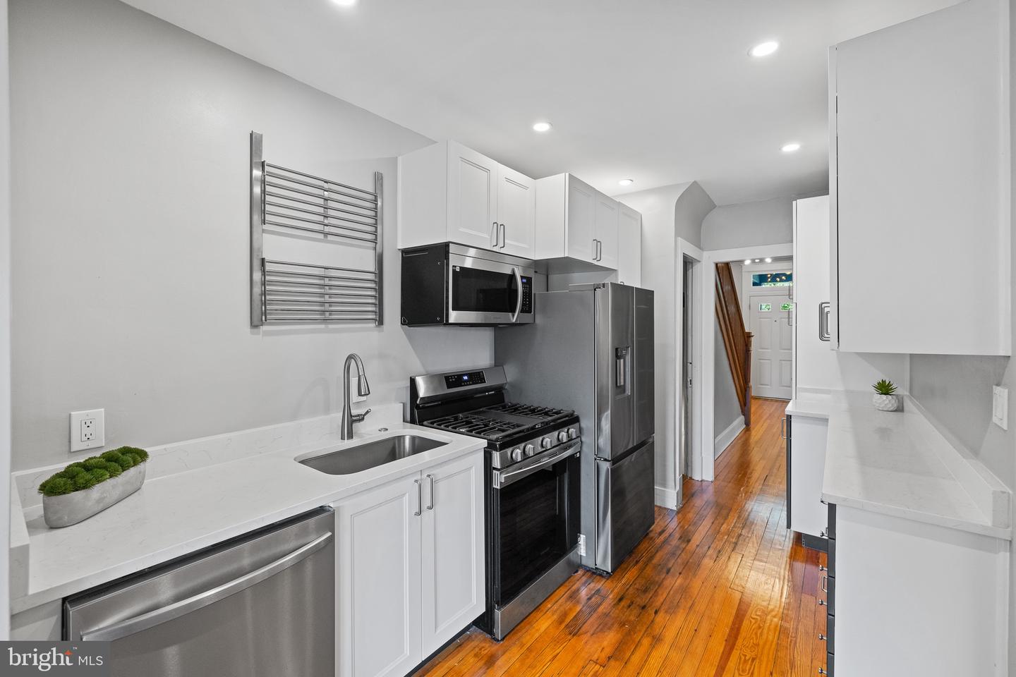 213 CHANNING ST NE, WASHINGTON, District Of Columbia 20002, 3 Bedrooms Bedrooms, ,2 BathroomsBathrooms,Residential,For sale,213 CHANNING ST NE,DCDC2209586 MLS # DCDC2209586