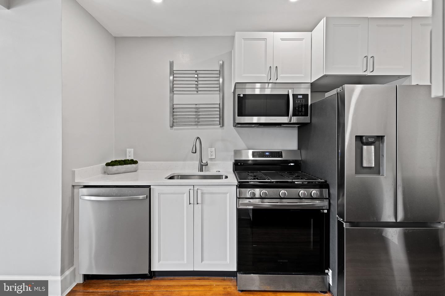 213 CHANNING ST NE, WASHINGTON, District Of Columbia 20002, 3 Bedrooms Bedrooms, ,2 BathroomsBathrooms,Residential,For sale,213 CHANNING ST NE,DCDC2209586 MLS # DCDC2209586
