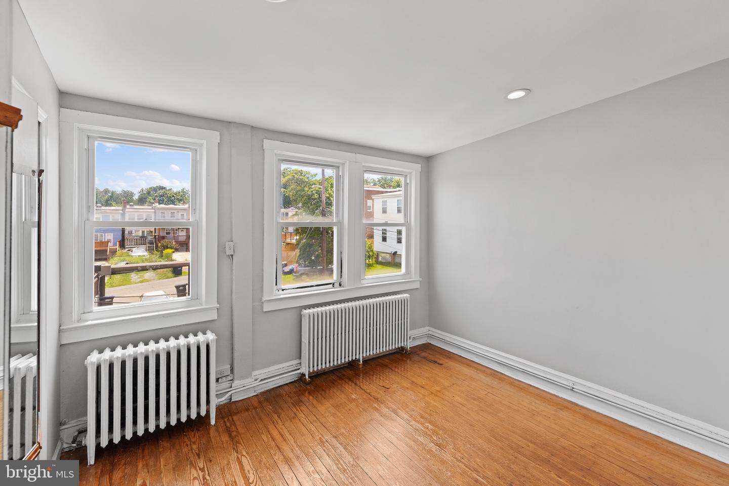 213 CHANNING ST NE, WASHINGTON, District Of Columbia 20002, 3 Bedrooms Bedrooms, ,2 BathroomsBathrooms,Residential,For sale,213 CHANNING ST NE,DCDC2209586 MLS # DCDC2209586