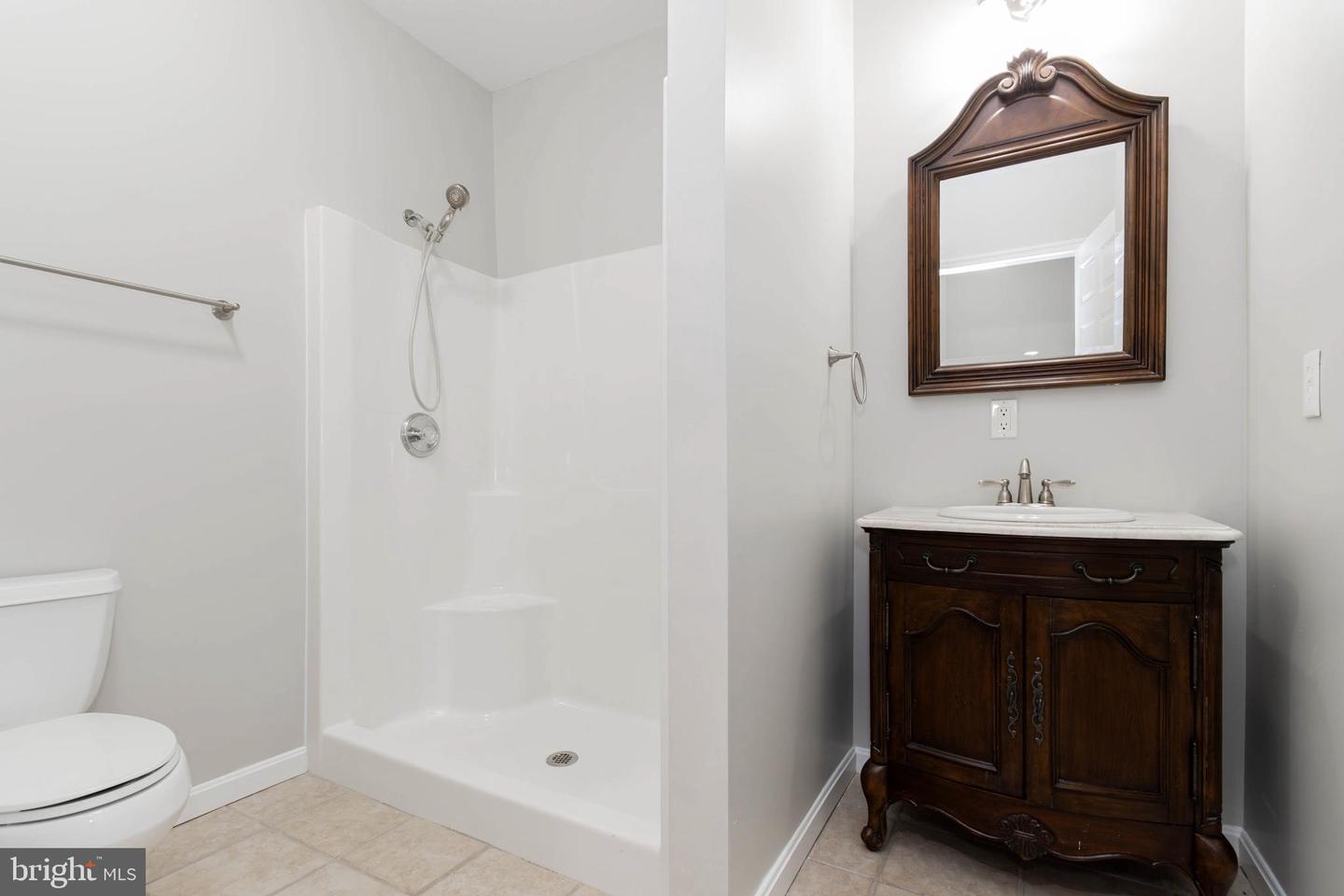 18 IRONWOOD RD, FREDERICKSBURG, Virginia 22405, 5 Bedrooms Bedrooms, ,4 BathroomsBathrooms,Residential,For sale,18 IRONWOOD RD,VAST2040626 MLS # VAST2040626