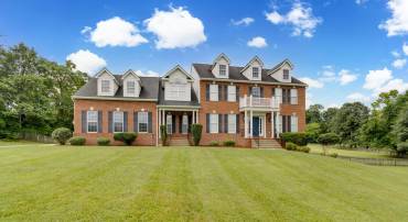 18 IRONWOOD RD, FREDERICKSBURG, Virginia 22405, 5 Bedrooms Bedrooms, ,4 BathroomsBathrooms,Residential,For sale,18 IRONWOOD RD,VAST2040626 MLS # VAST2040626