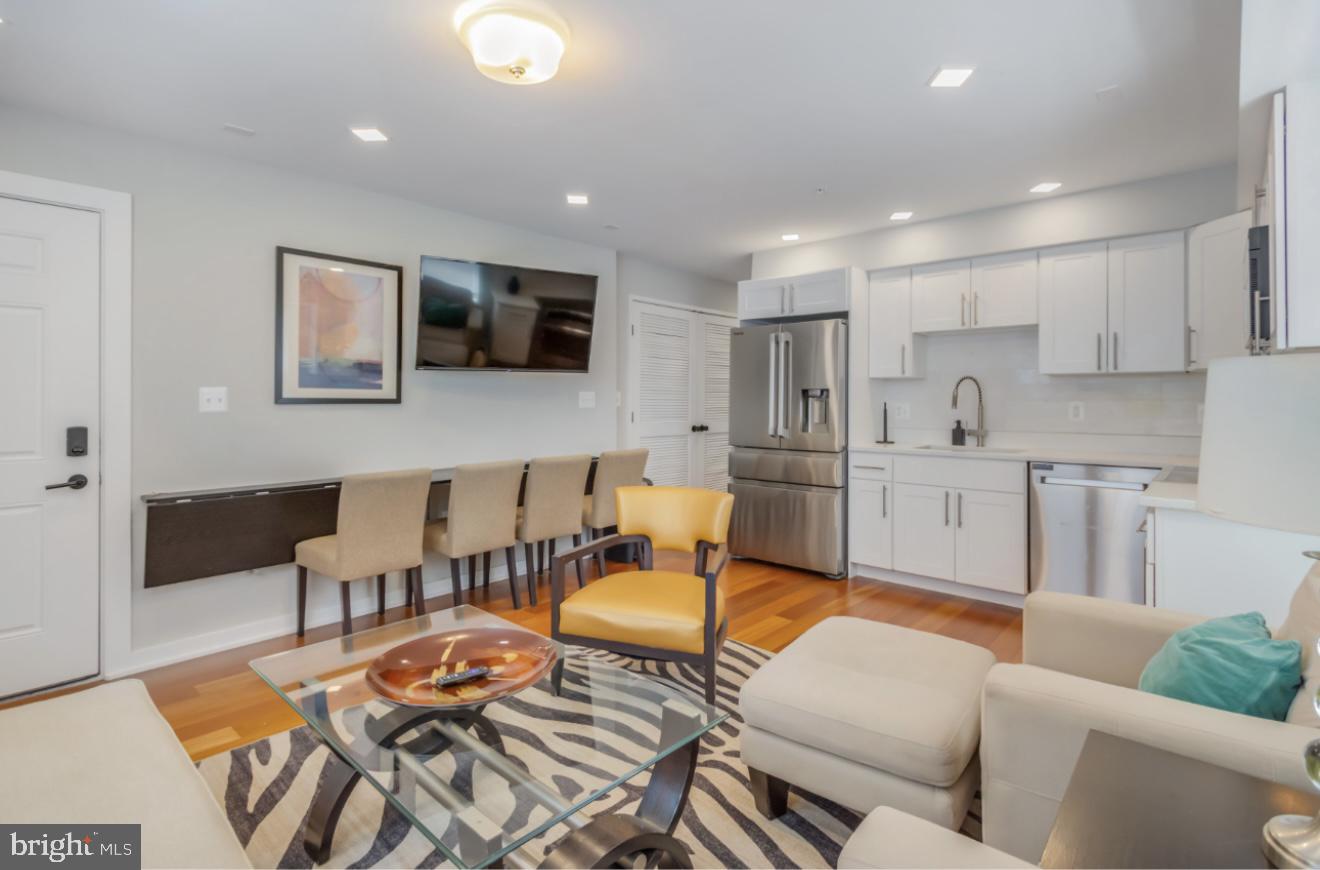 4106 GAULT PL NE #4, WASHINGTON, District Of Columbia 20019, 2 Bedrooms Bedrooms, ,2 BathroomsBathrooms,Residential,For sale,4106 GAULT PL NE #4,DCDC2209804 MLS # DCDC2209804