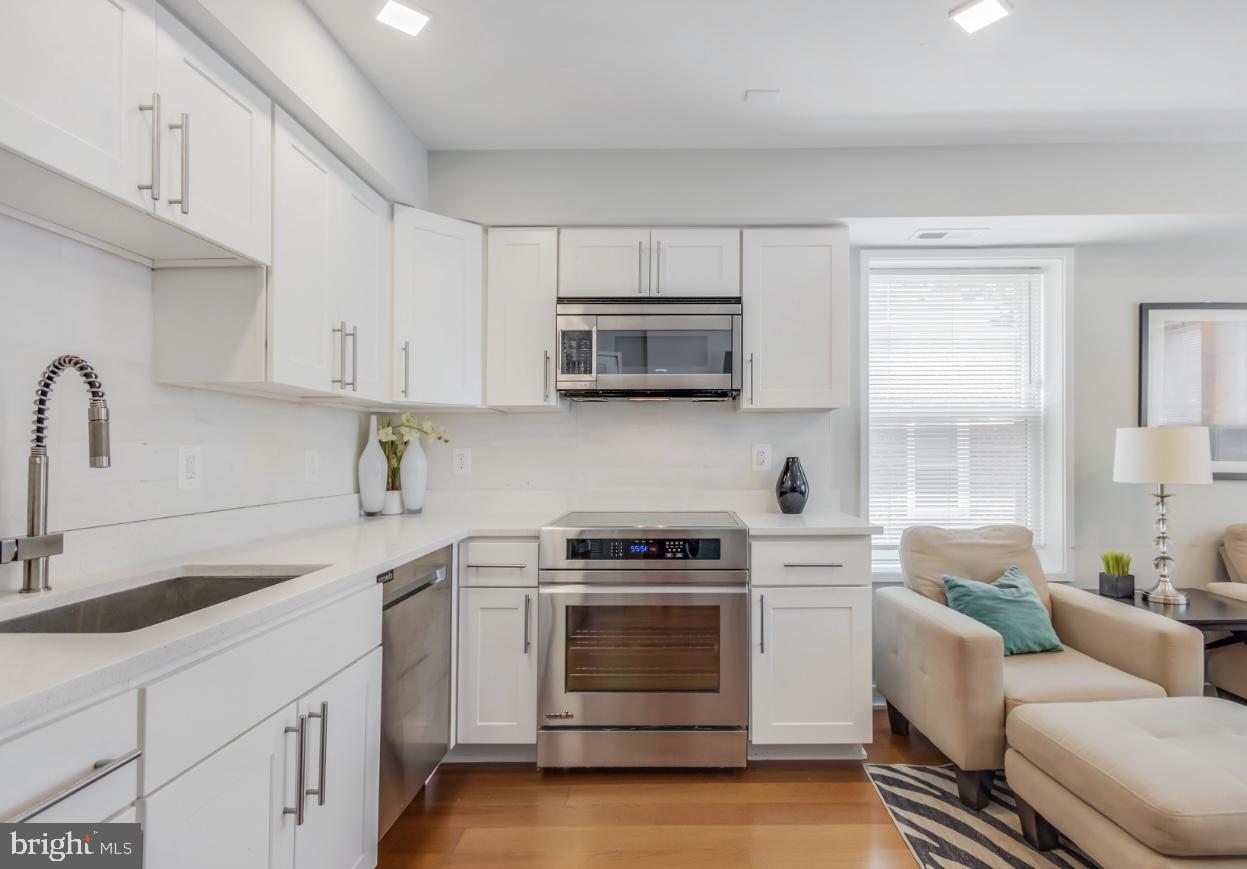 4106 GAULT PL NE #4, WASHINGTON, District Of Columbia 20019, 2 Bedrooms Bedrooms, ,2 BathroomsBathrooms,Residential,For sale,4106 GAULT PL NE #4,DCDC2209804 MLS # DCDC2209804