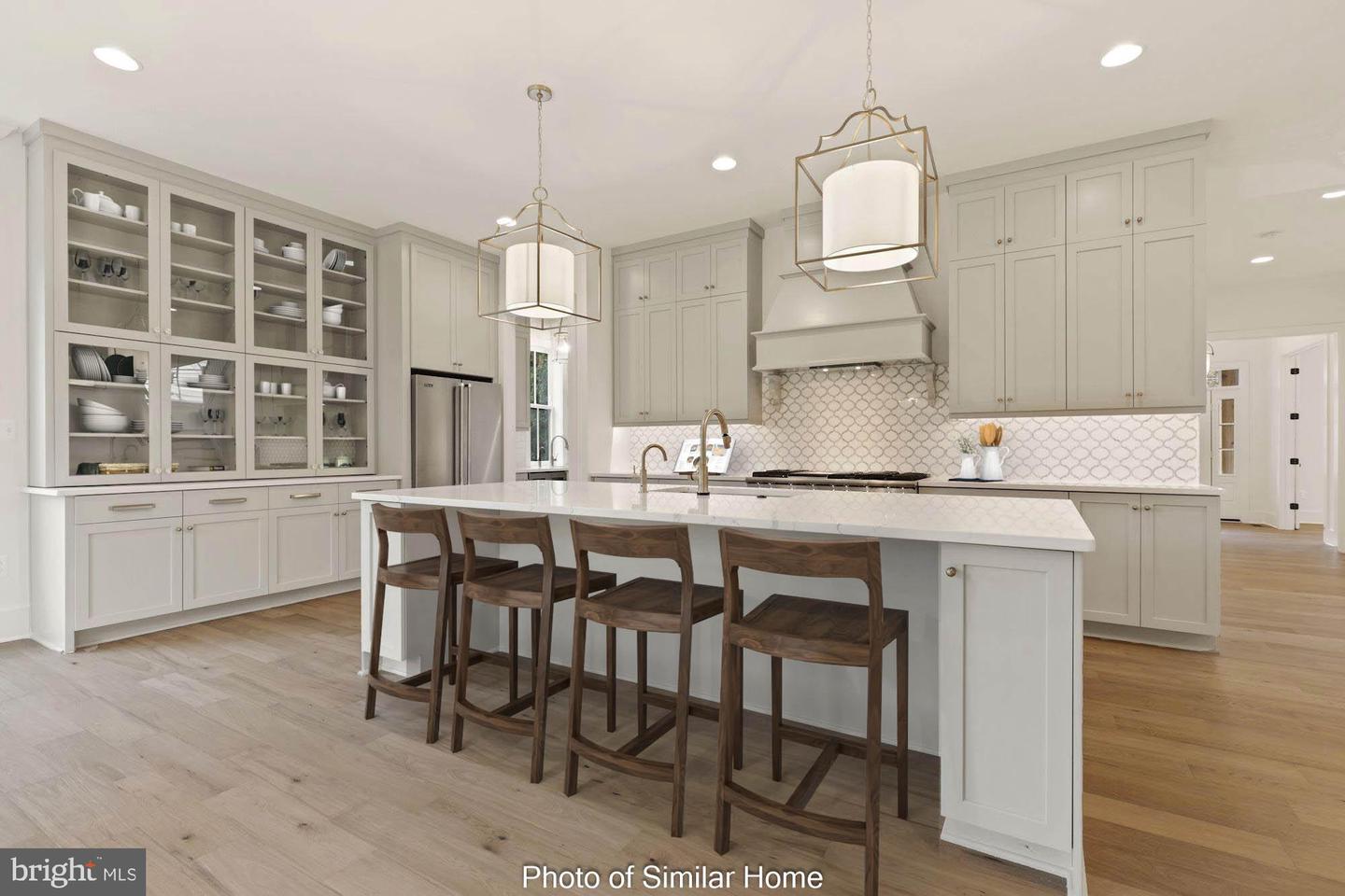 1816 N JACKSON ST, ARLINGTON, Virginia 22201, 5 Bedrooms Bedrooms, ,4 BathroomsBathrooms,Residential,For sale,1816 N JACKSON ST,VAAR2060560 MLS # VAAR2060560