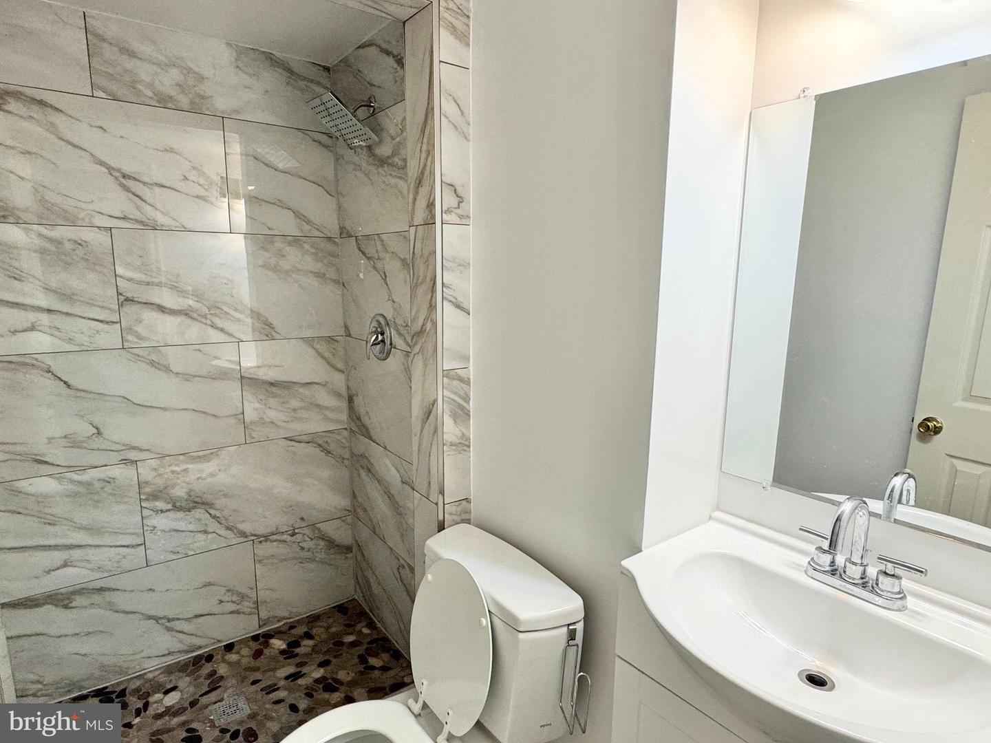 12732 LIGHTHOUSE LN, WOODBRIDGE, Virginia 22192, 4 Bedrooms Bedrooms, ,3 BathroomsBathrooms,Residential,For sale,12732 LIGHTHOUSE LN,VAPW2098996 MLS # VAPW2098996