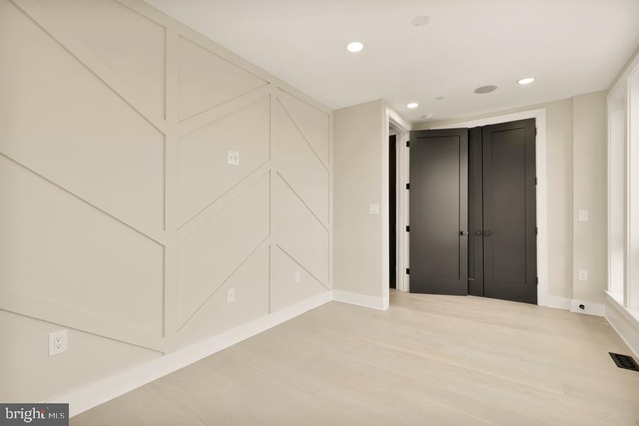 2305 NICHOLSON SE #404, WASHINGTON, District Of Columbia 20020, 3 Bedrooms Bedrooms, 3 Rooms Rooms,2 BathroomsBathrooms,Residential,For sale,2305 NICHOLSON SE #404,DCDC2209850 MLS # DCDC2209850