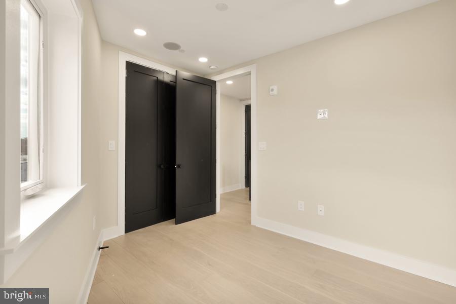 2305 NICHOLSON SE #404, WASHINGTON, District Of Columbia 20020, 3 Bedrooms Bedrooms, 3 Rooms Rooms,2 BathroomsBathrooms,Residential,For sale,2305 NICHOLSON SE #404,DCDC2209850 MLS # DCDC2209850