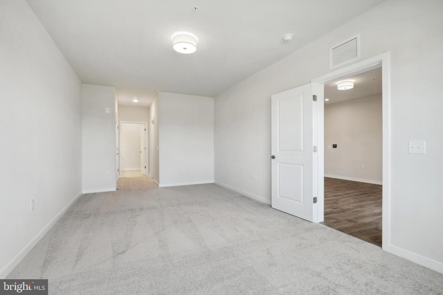 750 MOUNT AIRY TER NE #206B, LEESBURG, Virginia 20176, 2 Bedrooms Bedrooms, ,2 BathroomsBathrooms,Residential,For sale,750 MOUNT AIRY TER NE #206B,VALO2101860 MLS # VALO2101860