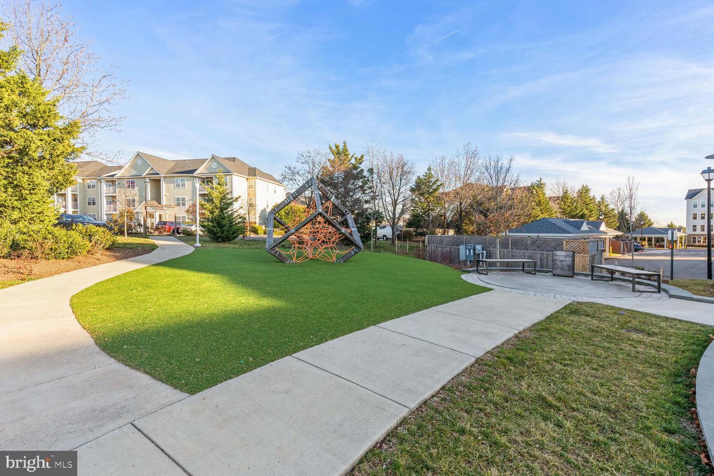 750 MOUNT AIRY TER NE #206B, LEESBURG, Virginia 20176, 2 Bedrooms Bedrooms, ,2 BathroomsBathrooms,Residential,For sale,750 MOUNT AIRY TER NE #206B,VALO2101860 MLS # VALO2101860