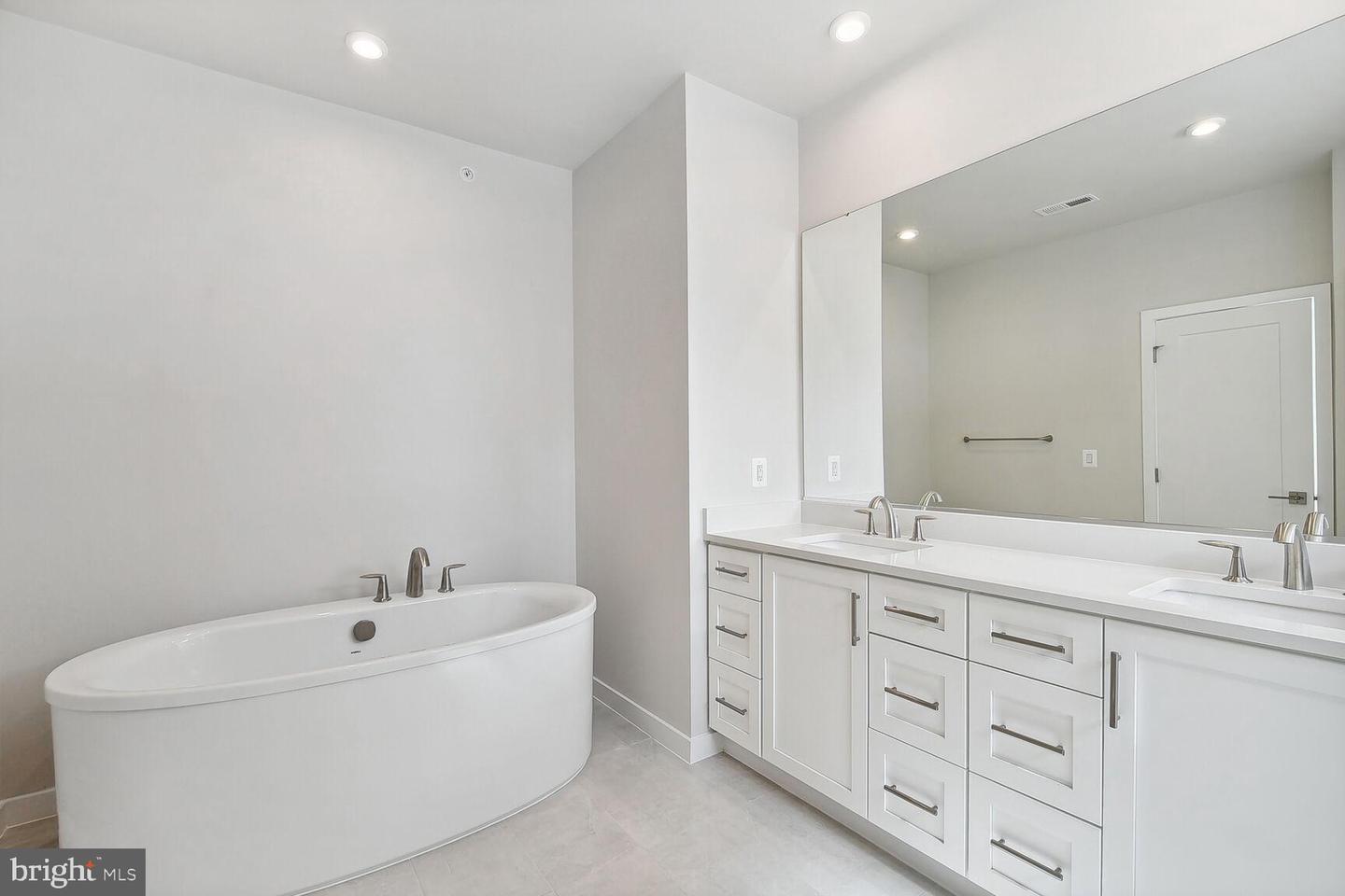 22149 MIDMOORE DR, ASHBURN, Virginia 20148, 3 Bedrooms Bedrooms, ,2 BathroomsBathrooms,Residential,For sale,22149 MIDMOORE DR,VALO2101914 MLS # VALO2101914