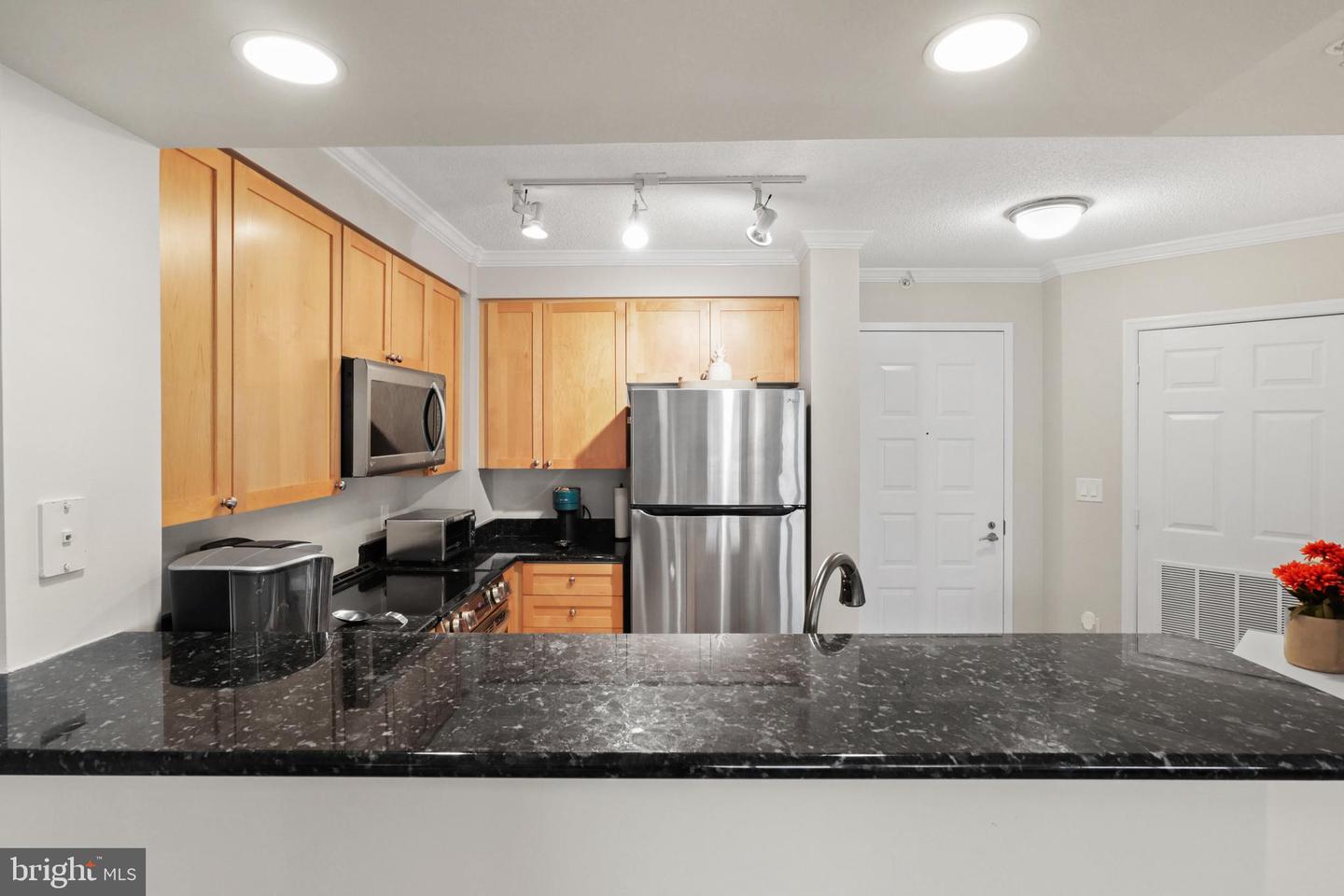 3101 N HAMPTON DR #1410, ALEXANDRIA, Virginia 22302, 1 Bedroom Bedrooms, ,1 BathroomBathrooms,Residential,For sale,3101 N HAMPTON DR #1410,VAAX2040194 MLS # VAAX2040194