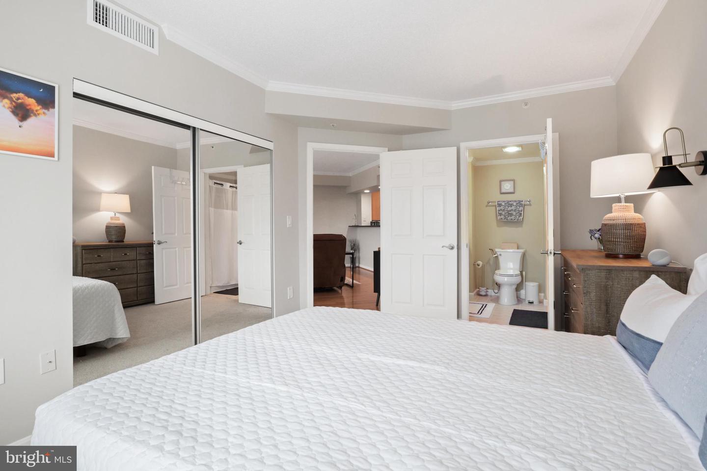 3101 N HAMPTON DR #1410, ALEXANDRIA, Virginia 22302, 1 Bedroom Bedrooms, ,1 BathroomBathrooms,Residential,For sale,3101 N HAMPTON DR #1410,VAAX2040194 MLS # VAAX2040194