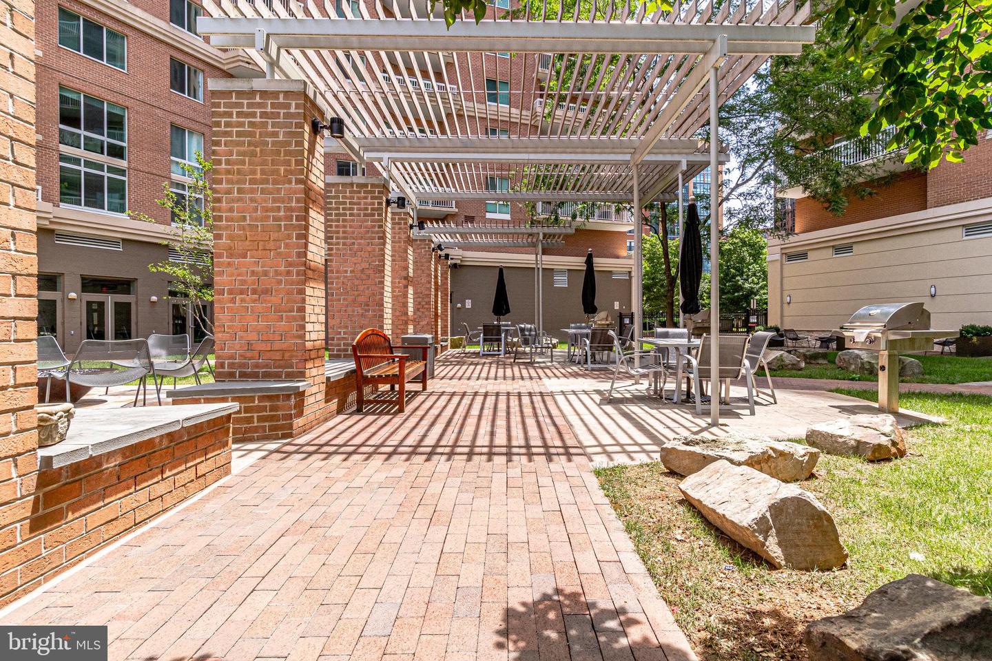 3101 N HAMPTON DR #1410, ALEXANDRIA, Virginia 22302, 1 Bedroom Bedrooms, ,1 BathroomBathrooms,Residential,For sale,3101 N HAMPTON DR #1410,VAAX2040194 MLS # VAAX2040194