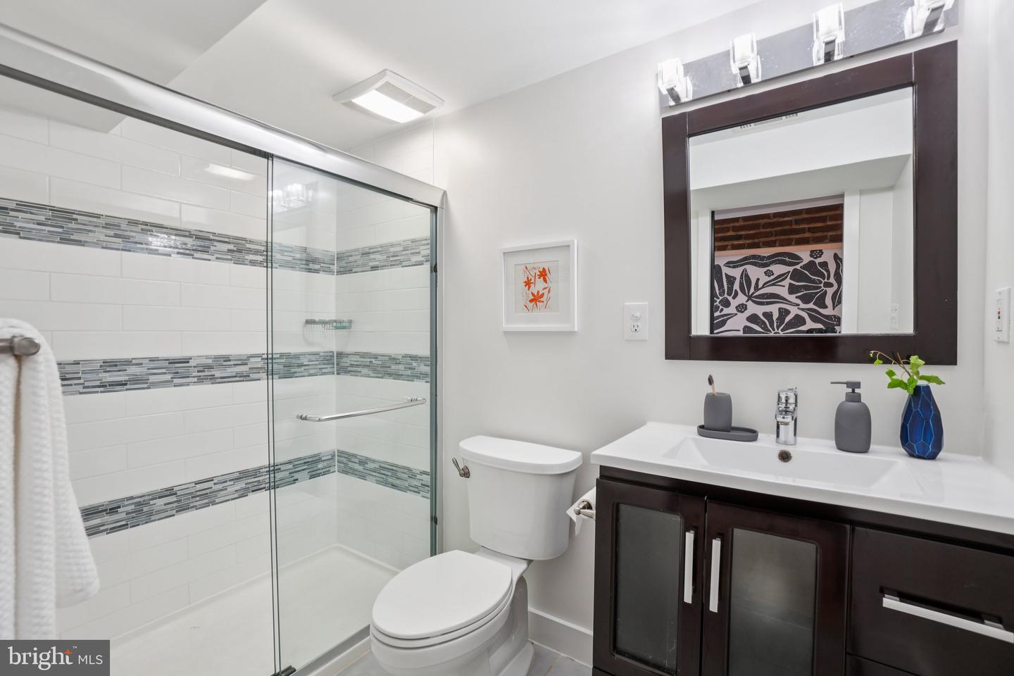 735 ROCK CREEK CHURCH RD NW #A, WASHINGTON, District Of Columbia 20010, 2 Bedrooms Bedrooms, ,2 BathroomsBathrooms,Residential,For sale,735 ROCK CREEK CHURCH RD NW #A,DCDC2189972 MLS # DCDC2189972