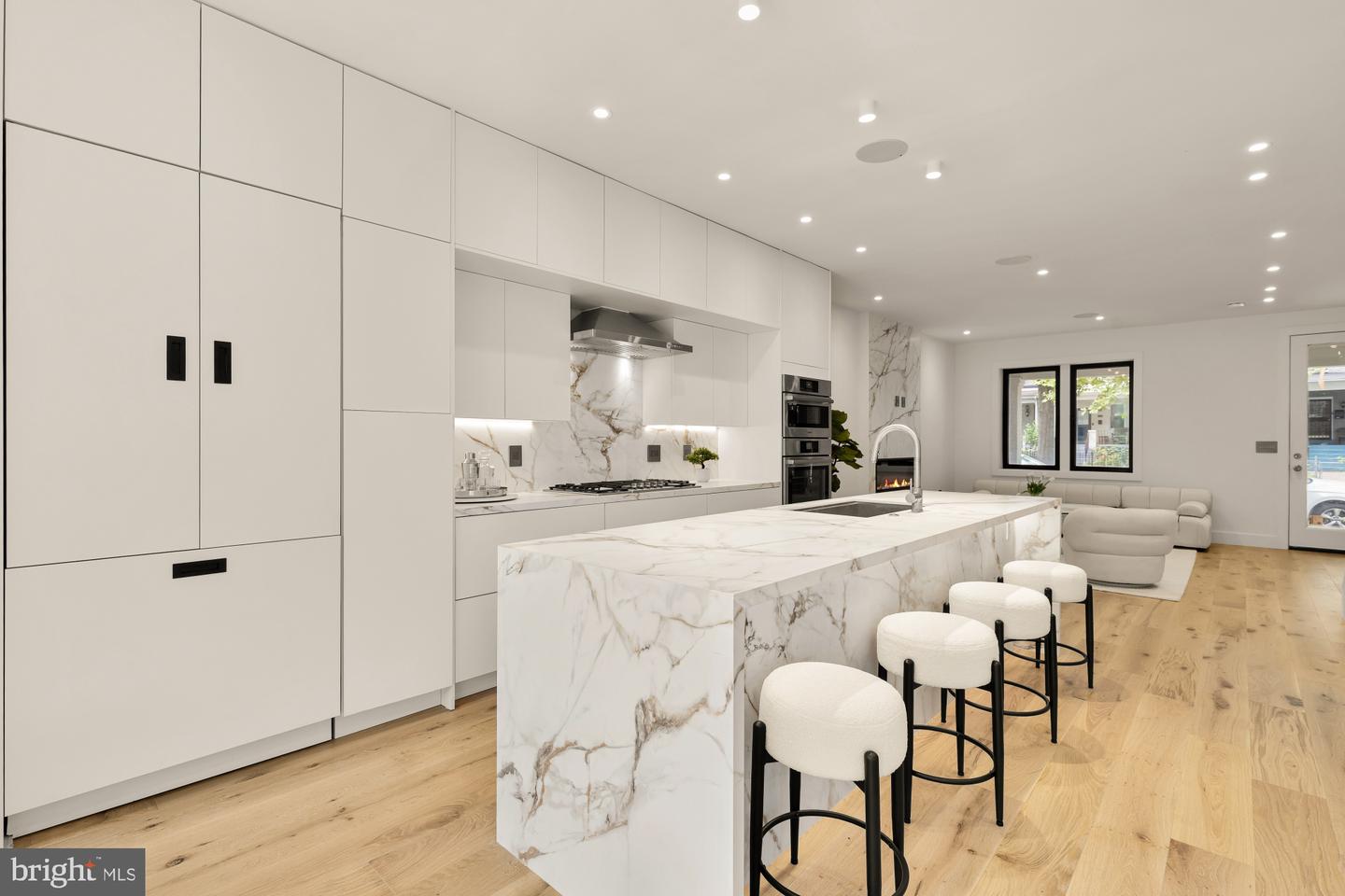 622 JEFFERSON ST NW, WASHINGTON, District Of Columbia 20011, 4 Bedrooms Bedrooms, ,4 BathroomsBathrooms,Residential,For sale,622 JEFFERSON ST NW,DCDC2192332 MLS # DCDC2192332