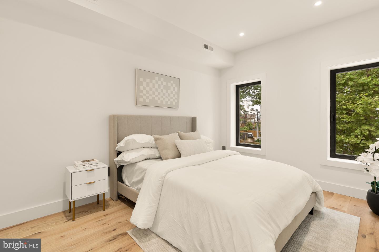 622 JEFFERSON ST NW, WASHINGTON, District Of Columbia 20011, 4 Bedrooms Bedrooms, ,4 BathroomsBathrooms,Residential,For sale,622 JEFFERSON ST NW,DCDC2192332 MLS # DCDC2192332