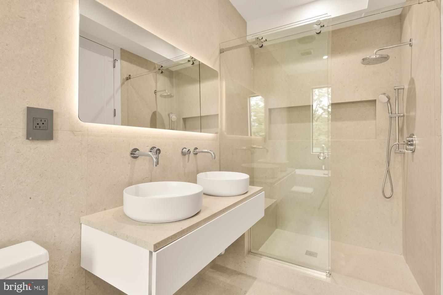 622 JEFFERSON ST NW, WASHINGTON, District Of Columbia 20011, 4 Bedrooms Bedrooms, ,4 BathroomsBathrooms,Residential,For sale,622 JEFFERSON ST NW,DCDC2192332 MLS # DCDC2192332