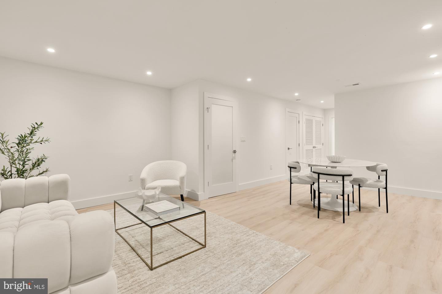 622 JEFFERSON ST NW, WASHINGTON, District Of Columbia 20011, 4 Bedrooms Bedrooms, ,4 BathroomsBathrooms,Residential,For sale,622 JEFFERSON ST NW,DCDC2192332 MLS # DCDC2192332