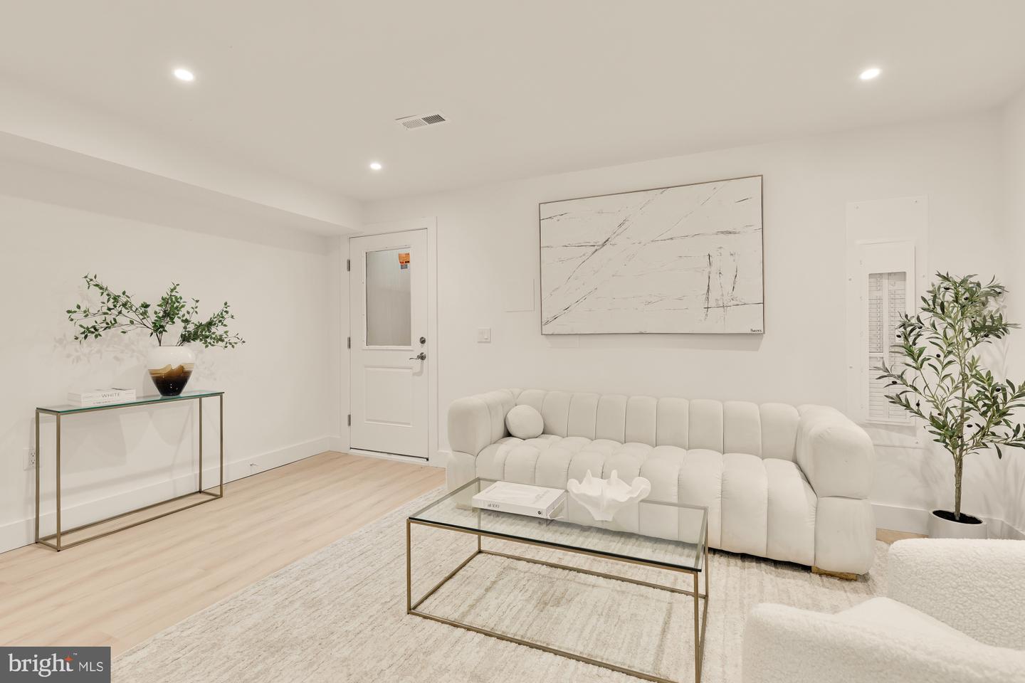 622 JEFFERSON ST NW, WASHINGTON, District Of Columbia 20011, 4 Bedrooms Bedrooms, ,4 BathroomsBathrooms,Residential,For sale,622 JEFFERSON ST NW,DCDC2192332 MLS # DCDC2192332