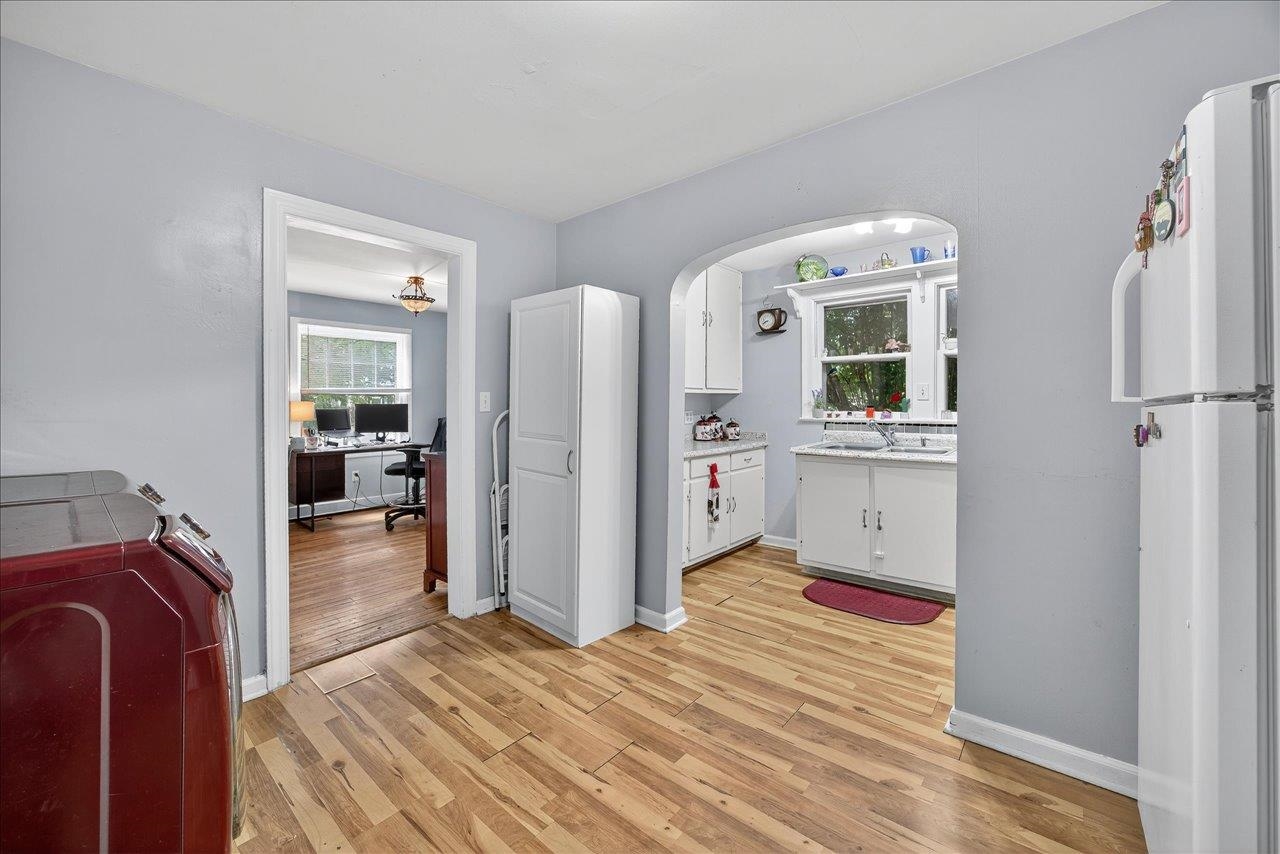 576 S MAGNOLIA AVE, WAYNESBORO, Virginia 22980, 2 Bedrooms Bedrooms, ,2 BathroomsBathrooms,Residential,576 S MAGNOLIA AVE,666622 MLS # 666622