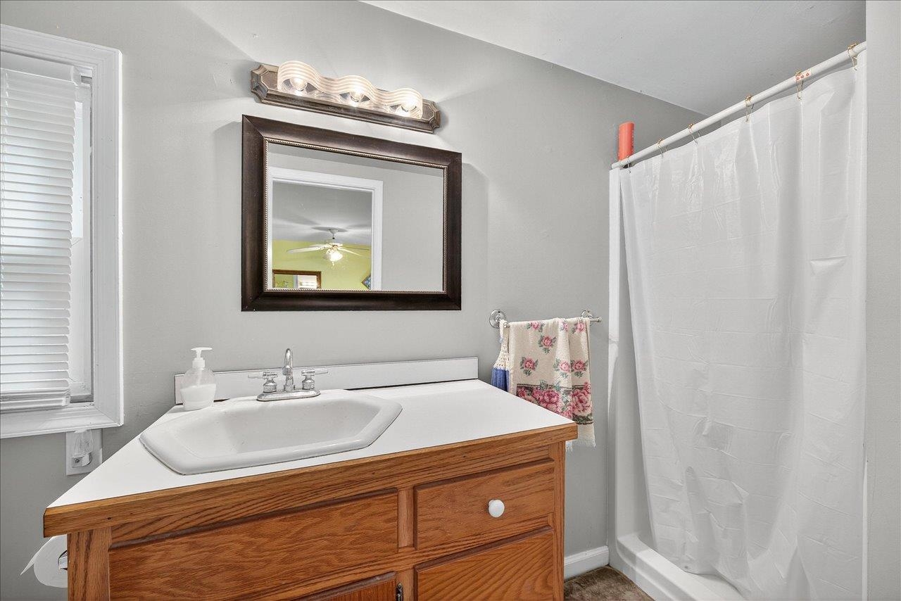 576 S MAGNOLIA AVE, WAYNESBORO, Virginia 22980, 2 Bedrooms Bedrooms, ,2 BathroomsBathrooms,Residential,576 S MAGNOLIA AVE,666622 MLS # 666622