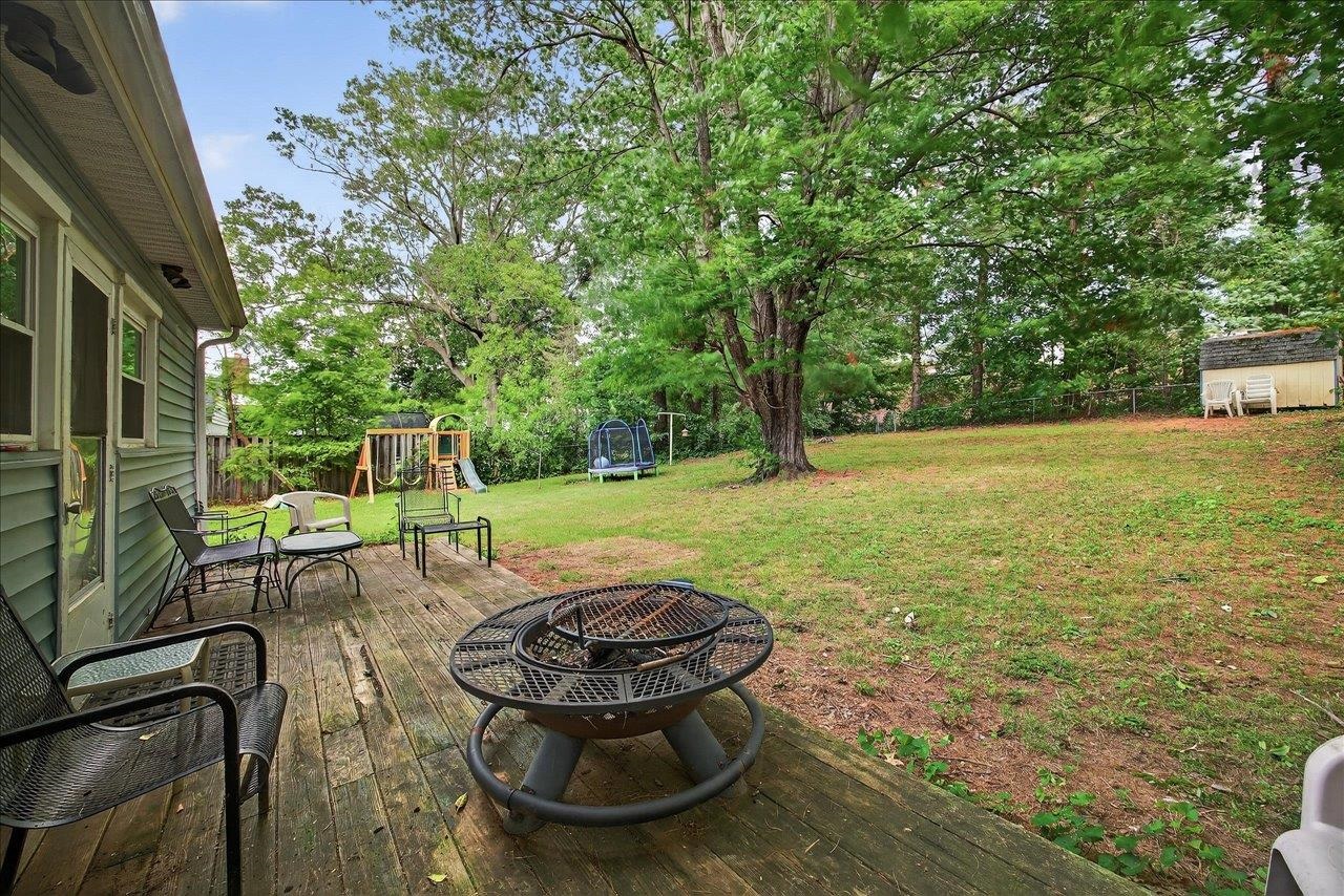 576 S MAGNOLIA AVE, WAYNESBORO, Virginia 22980, 2 Bedrooms Bedrooms, ,2 BathroomsBathrooms,Residential,576 S MAGNOLIA AVE,666622 MLS # 666622