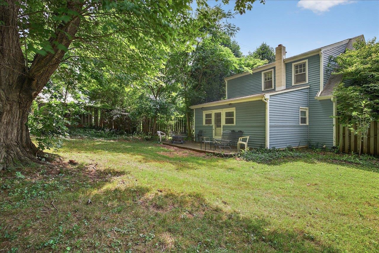 576 S MAGNOLIA AVE, WAYNESBORO, Virginia 22980, 2 Bedrooms Bedrooms, ,2 BathroomsBathrooms,Residential,576 S MAGNOLIA AVE,666622 MLS # 666622