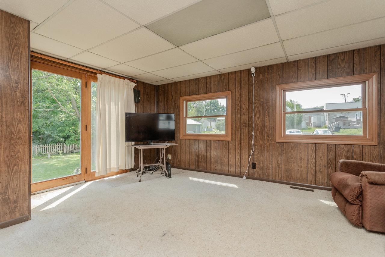 131 S WILLOW ST, HARRISONBURG, Virginia 22802, 3 Bedrooms Bedrooms, ,1 BathroomBathrooms,Residential,131 S WILLOW ST,666638 MLS # 666638