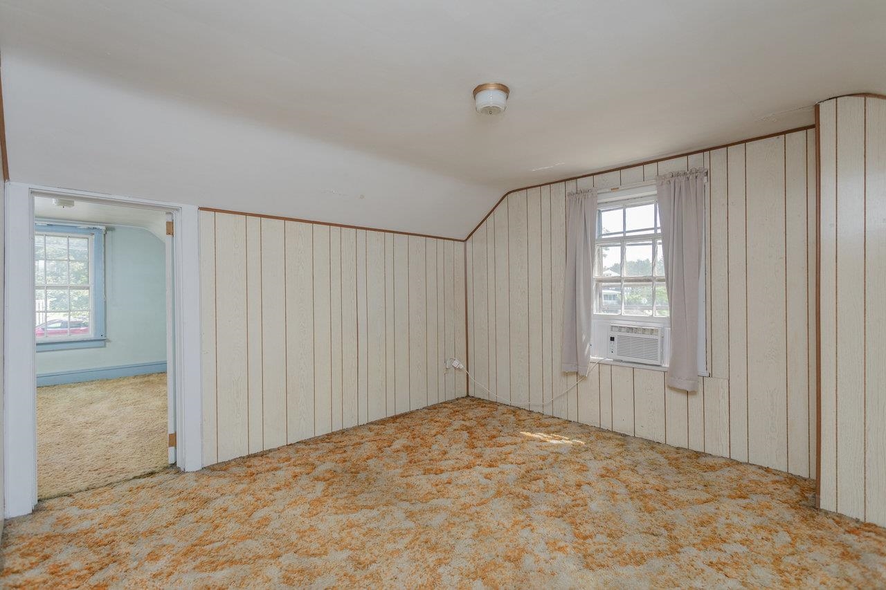 131 S WILLOW ST, HARRISONBURG, Virginia 22802, 3 Bedrooms Bedrooms, ,1 BathroomBathrooms,Residential,131 S WILLOW ST,666638 MLS # 666638