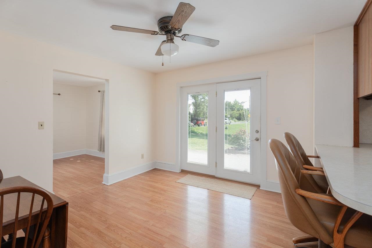131 S WILLOW ST, HARRISONBURG, Virginia 22802, 3 Bedrooms Bedrooms, ,1 BathroomBathrooms,Residential,131 S WILLOW ST,666638 MLS # 666638