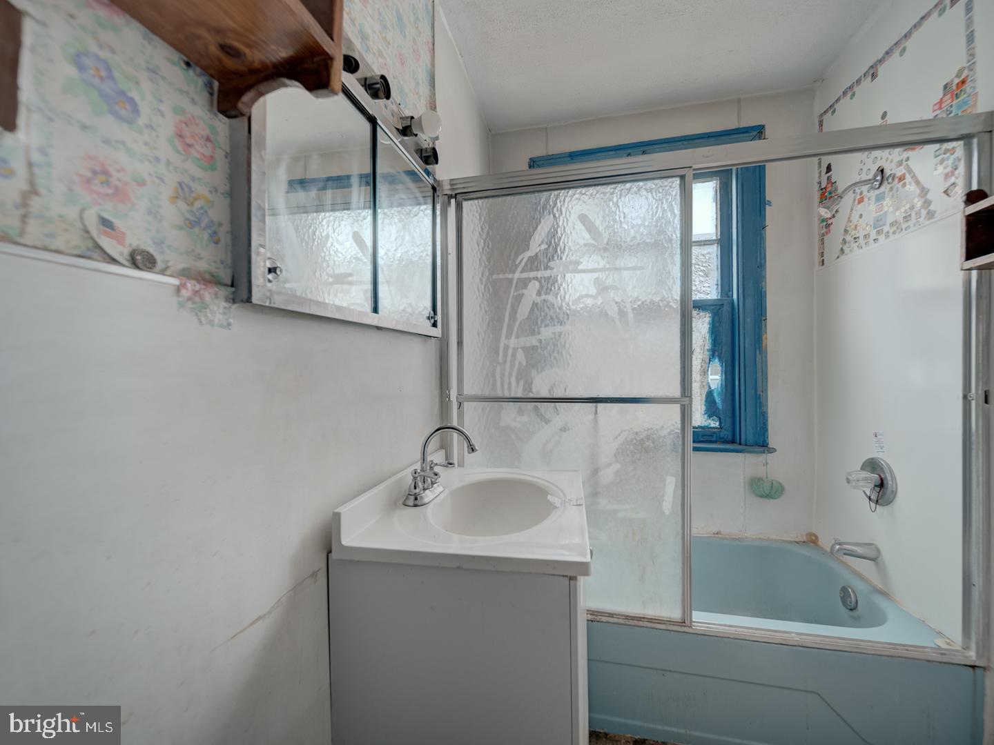 820 TUCKERMAN ST NW, WASHINGTON, District Of Columbia 20011, 3 Bedrooms Bedrooms, ,1 BathroomBathrooms,Residential,For sale,820 TUCKERMAN ST NW,DCDC2200350 MLS # DCDC2200350