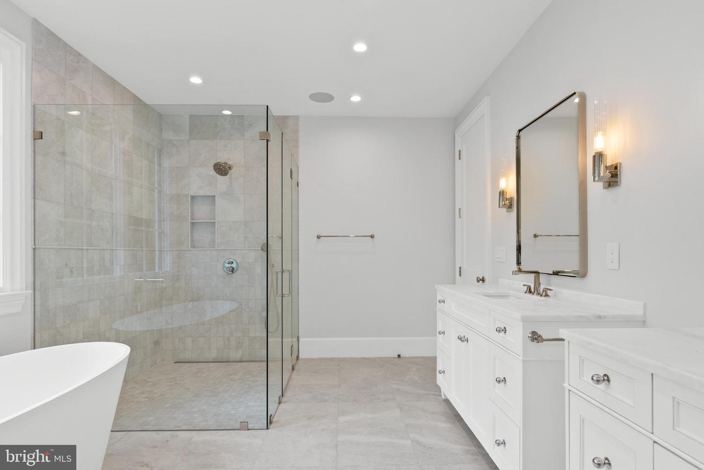 4200 49TH ST NW, WASHINGTON, District Of Columbia 20016, 5 Bedrooms Bedrooms, ,5 BathroomsBathrooms,Residential,For sale,4200 49TH ST NW,DCDC2201832 MLS # DCDC2201832