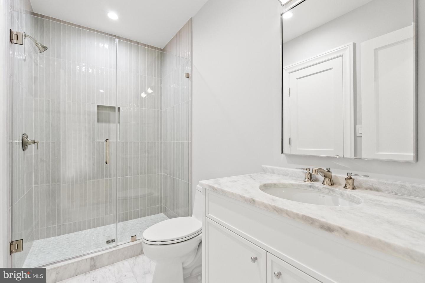 4200 49TH ST NW, WASHINGTON, District Of Columbia 20016, 5 Bedrooms Bedrooms, ,5 BathroomsBathrooms,Residential,For sale,4200 49TH ST NW,DCDC2201832 MLS # DCDC2201832