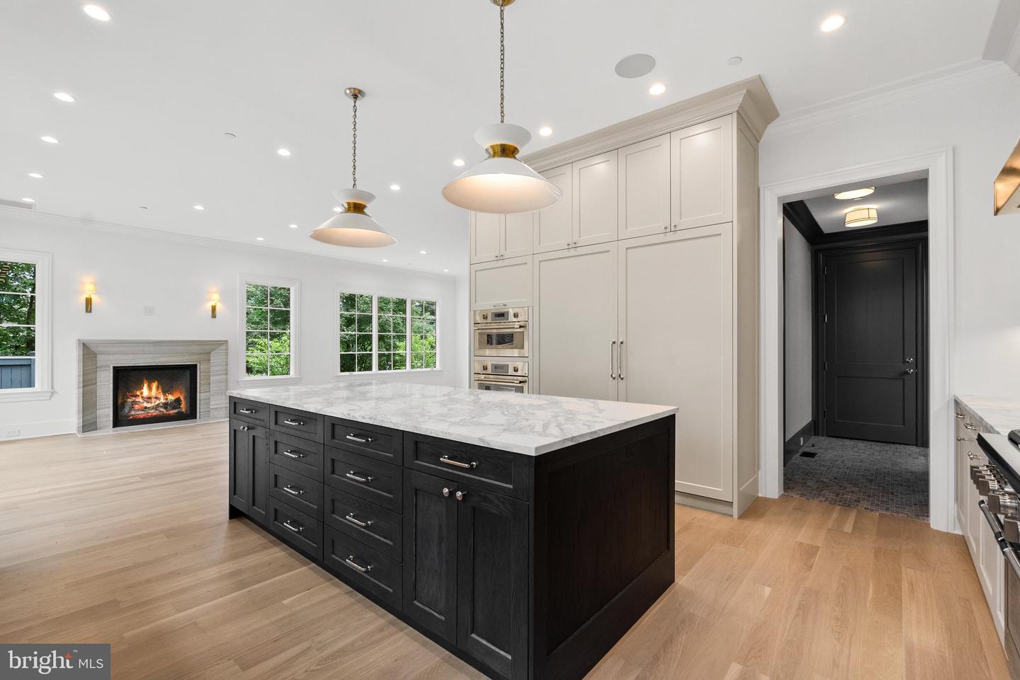 4200 49TH ST NW, WASHINGTON, District Of Columbia 20016, 5 Bedrooms Bedrooms, ,5 BathroomsBathrooms,Residential,For sale,4200 49TH ST NW,DCDC2201832 MLS # DCDC2201832