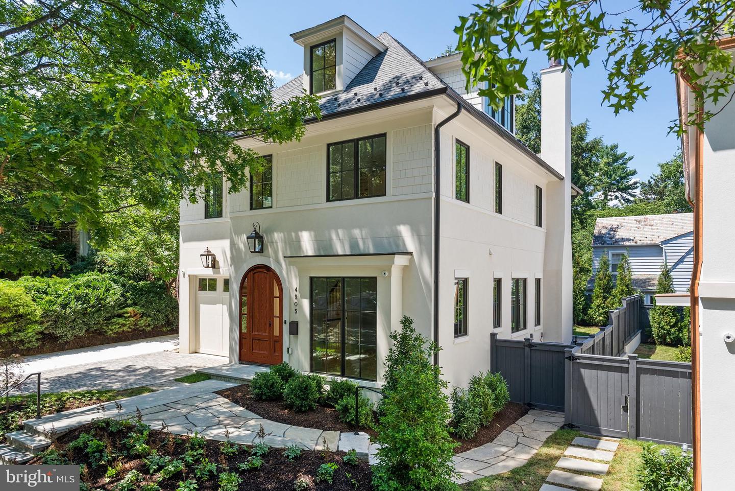 4905 VAN NESS ST NW, WASHINGTON, District Of Columbia 20016, 5 Bedrooms Bedrooms, ,5 BathroomsBathrooms,Residential,For sale,4905 VAN NESS ST NW,DCDC2201834 MLS # DCDC2201834