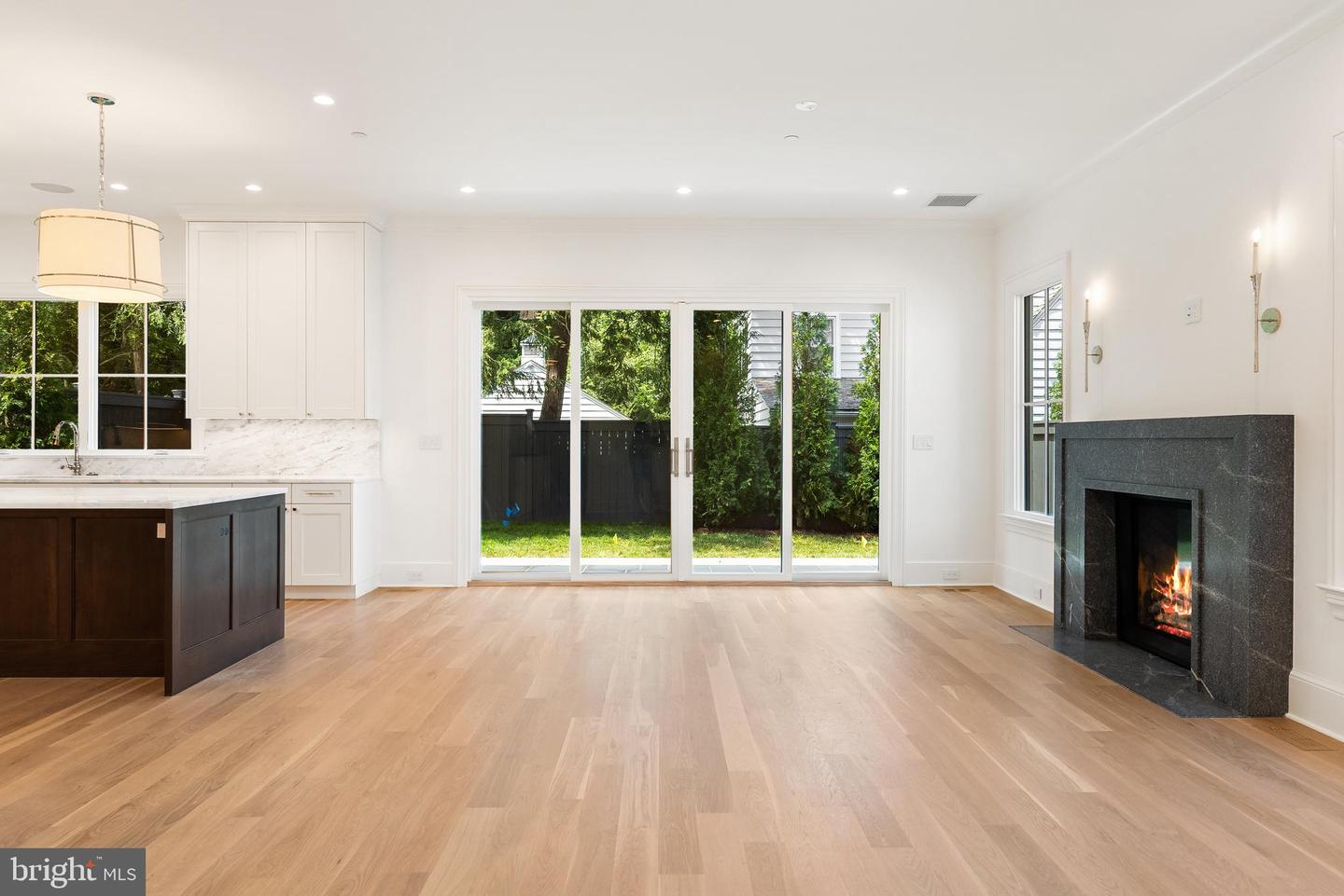 4905 VAN NESS ST NW, WASHINGTON, District Of Columbia 20016, 5 Bedrooms Bedrooms, ,5 BathroomsBathrooms,Residential,For sale,4905 VAN NESS ST NW,DCDC2201834 MLS # DCDC2201834